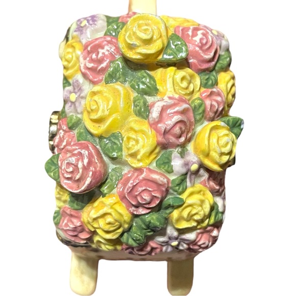 Small Fleurs Floral Wheelbarrow Trinket Box Hinged Lid Exquisite Detail - Picture 6 of 16